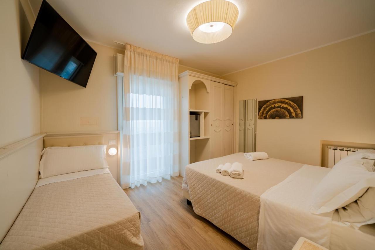 Hotel Orchidea Cervia Eksteriør billede